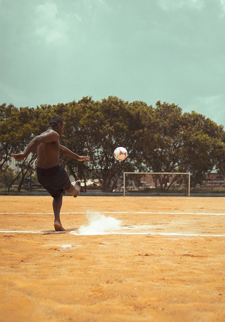 细「数」丹比利转踢「假9」的蜕变.